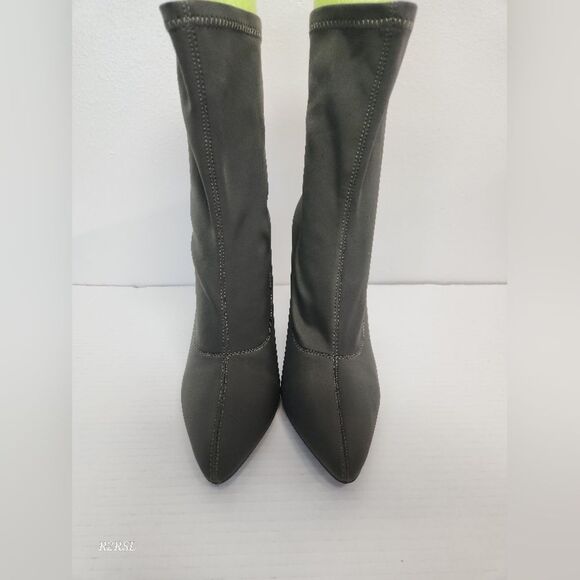 Cape Robbin Paw-1 Lower Calf Boots Olive Green Womens 8.5 Slip On - Picture 3 of 9